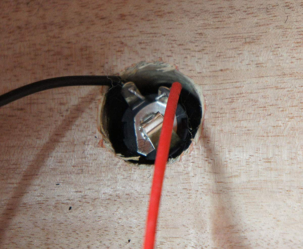 Empty Guitar Speaker Cabinet 15" with 1/4" Jack F273552